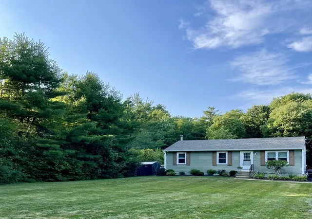 Photo 2 of Sale Pending at 477 Clark St, Gardner, MA 01440 | MLS# 73555689 | Listing updated on 2026-08-31