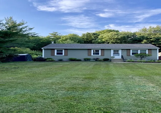 Photo 3 of Sale Pending at 477 Clark St, Gardner, MA 01440 | MLS# 73555689 | Listing updated on 2026-08-31