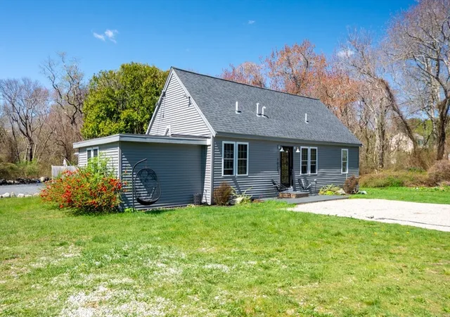 2nd image of 1028 Ocean Street, Marshfield, MA 02050 | MLS# 73519173
