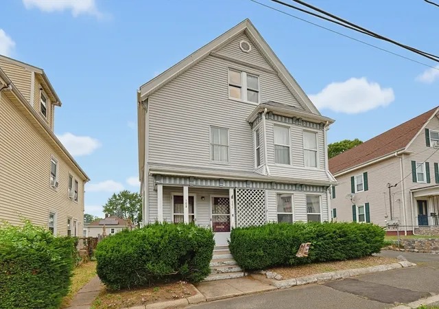 3rd image of 101 Winthrop St, Brockton, MA 02301 | MLS# 73555634