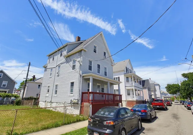 2nd image of 17 Margin St, New Bedford, MA 02744 | MLS# 73542251