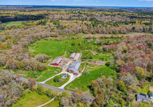 Photo 4 of House for sale at 272 Pine Hl Rd, Westport, MA 02790 | MLS# 73520844 | Listing updated on 2026-05-22