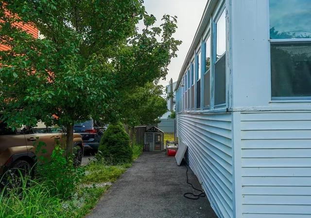 Photo 3 of Single family home for sale at 33 Bay View Ave, Winthrop, MA 02152 | MLS# 73569960 | Listing updated on 2026-09-17