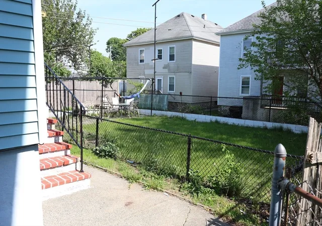 5th image of 392-394 Shaw St, New Bedford, MA 02745 | MLS# 73523133