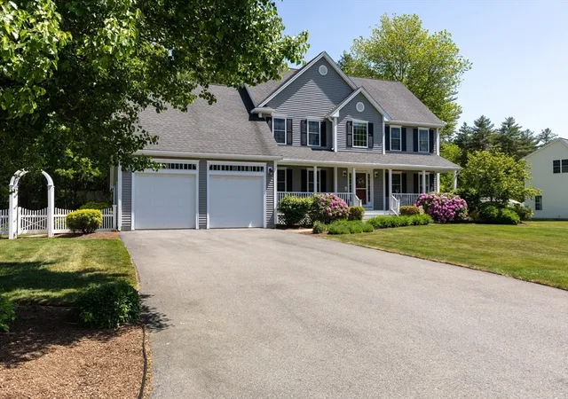 3rd image of 79 Foxwood Lane, Raynham, MA 02767 | MLS# 73534214