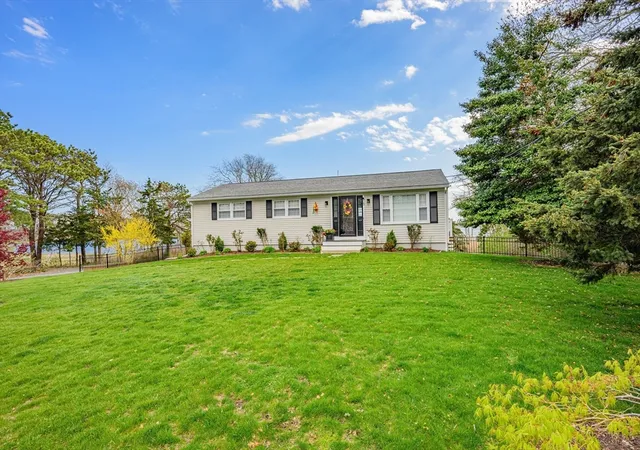 5th image of 75 Meadowbrook Rd, West Yarmouth, MA 02673 | MLS# 73547577