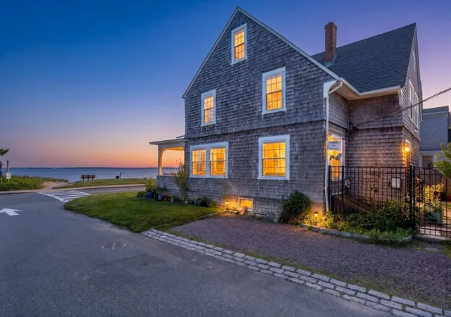 4th image of 205 Grand Ave, Falmouth, MA 02540 | MLS# 73531991