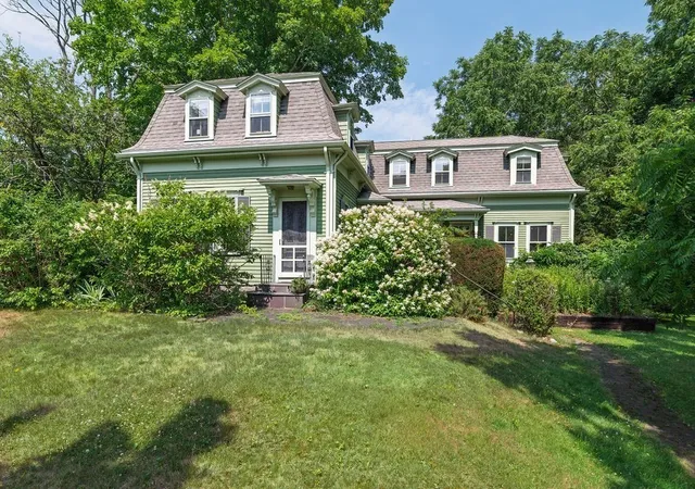1st image of 30 Mordecai Lincoln Rd, Scituate, MA 02066 | MLS# 73552133