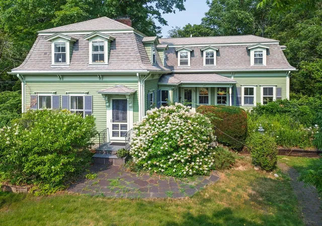 2nd image of 30 Mordecai Lincoln Rd, Scituate, MA 02066 | MLS# 73552133
