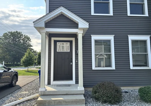 2nd image of 111 Union Street #7, Westfield, MA 01085 | MLS# 73562417