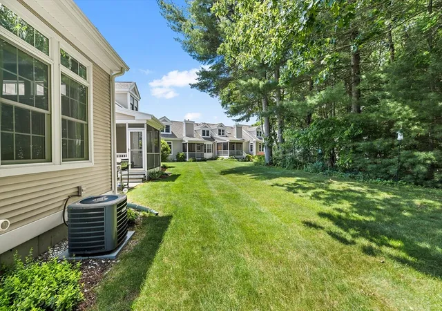 Homes for sale in Wilbraham, MA | 79 High Pine Cir, Wilbraham, MA 01095 | Houzeo