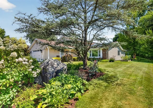 Photo 4 of Sale Pending at 6 Topaz Ln, North Dartmouth, MA 02747 | MLS# 73561245 | Listing updated on 2026-09-06