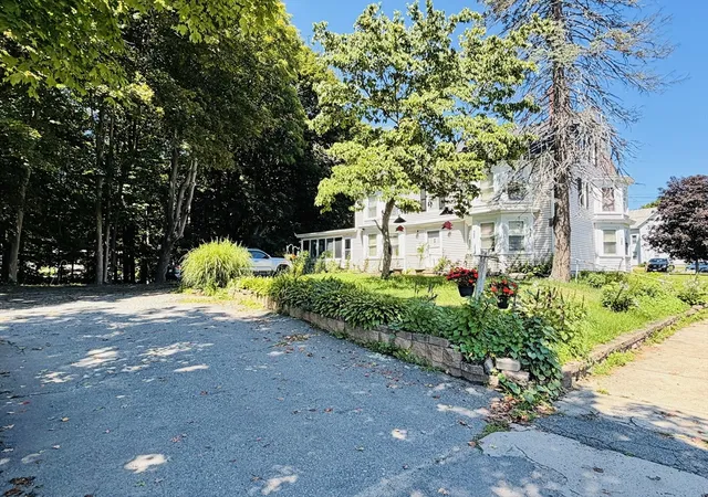 2nd image of 181 Pond St, Leominster, MA 01453