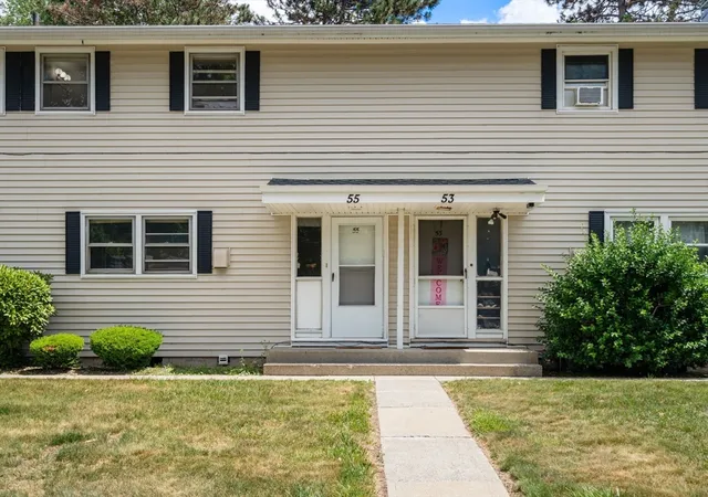 Homes for sale in Chicopee, MA | 55 Meadowlark Ln #55, Chicopee, MA 01022 | MLS# 73539179