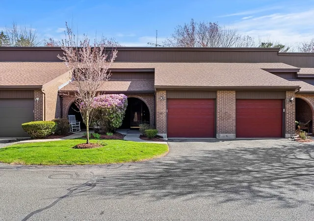Homes for sale in Peabody, MA | 7 Aspen Ln #7, Peabody, MA 01960 | MLS# 73514213