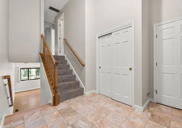 Homes for sale in Peabody, MA | 7 Aspen Ln, Peabody, MA 01960