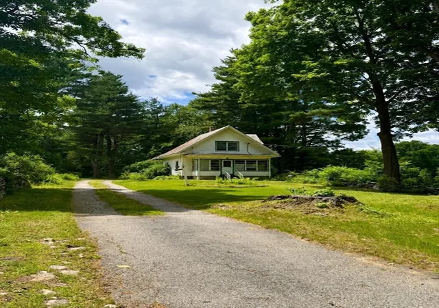 Homes for sale in Sturbridge, MA | 30 Whittemore Rd, Sturbridge, MA 01566 | MLS# 73539963