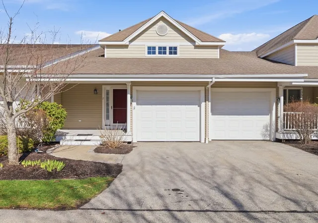 2nd image of 7 Tideswell Lane #7, Worcester, MA 01609 | MLS# 73499114