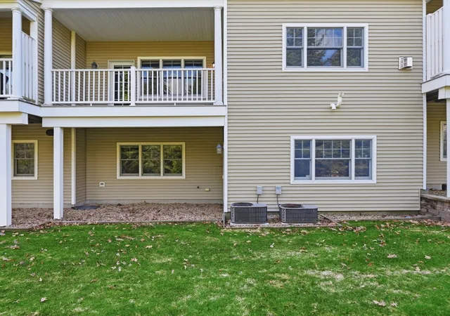3rd image of 7 Tideswell Ln, Worcester, MA 01609