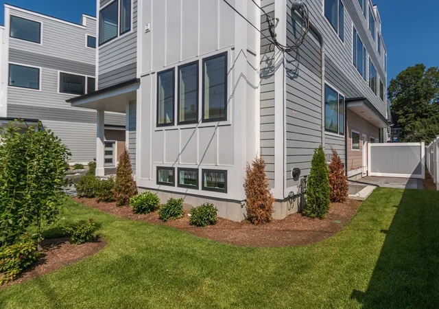 32nd image of 308 Newton Street, Waltham, MA 02453 | MLS# 73525919