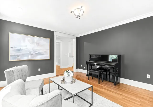 3rd image of 20 Rolling Ln, Dover, MA 02030 | MLS# 73568111