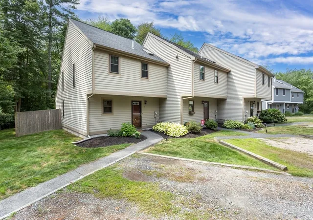 Photo 3 of Sale Pending at 31 Greenwood Village St #31, Easton, MA 02334 | MLS# 73568541 | Listing updated on 2026-09-15