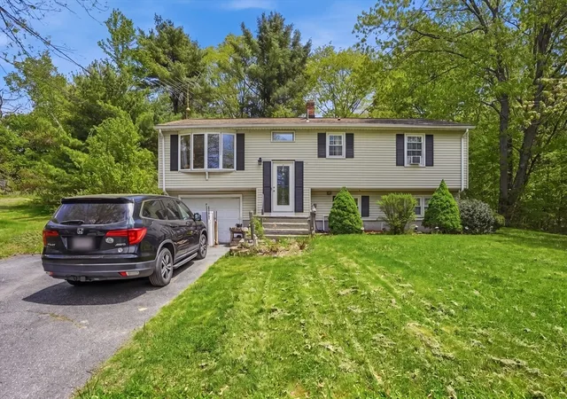 Homes for sale in Ashburnham, MA | 12 Valerie Circle, Ashburnham, MA 01430 | MLS# 73524852