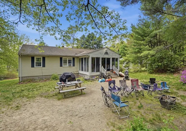Homes for sale in Ashburnham, MA | 12 Valerie Circle, Ashburnham, MA 01430 | MLS# 73524852