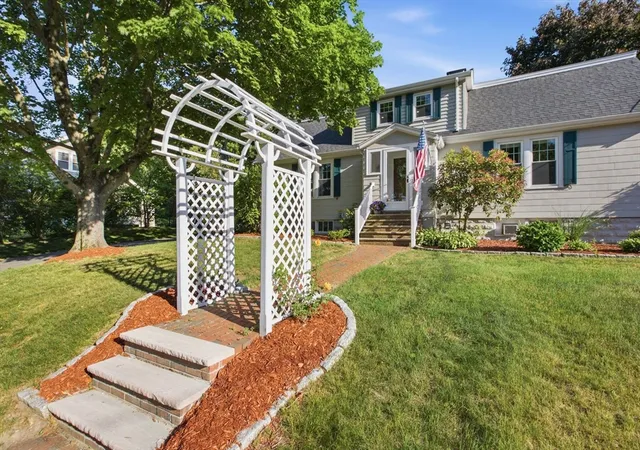 4th image of 79 Orange Street, Reading, MA 01867 | MLS# 73537182