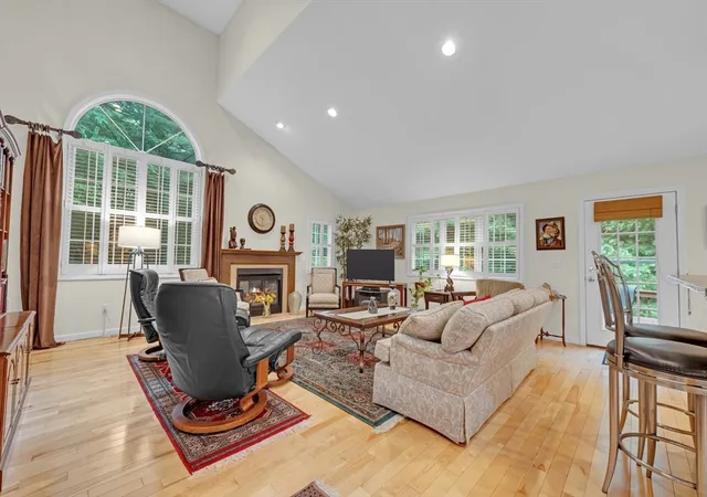 Homes for sale in Sturbridge, MA | 120 Colonial Dr #120, Sturbridge, MA 01566 | MLS# 73546924