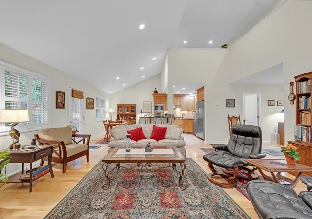 Homes for sale in Sturbridge, MA | 120 Colonial Dr #120, Sturbridge, MA 01566 | MLS# 73546924
