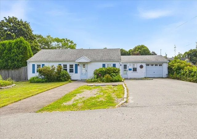 Photo 1 of Sale Pending at 2 Howland Ct, Middleboro, MA 02346 | MLS# 73562378 | Listing updated on 2026-08-31
