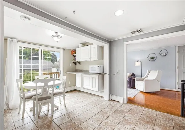 Photo 4 of Sale Pending at 2 Howland Ct, Middleboro, MA 02346 | MLS# 73562378 | Listing updated on 2026-08-31