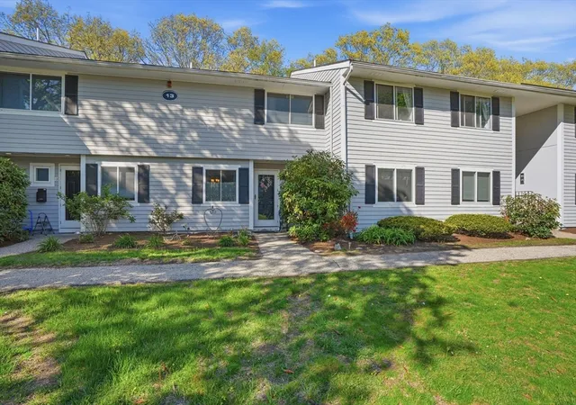 Homes for sale in Hingham, MA | 13 Beals Cove Rd #F, Hingham, MA 02043 | MLS# 73541927