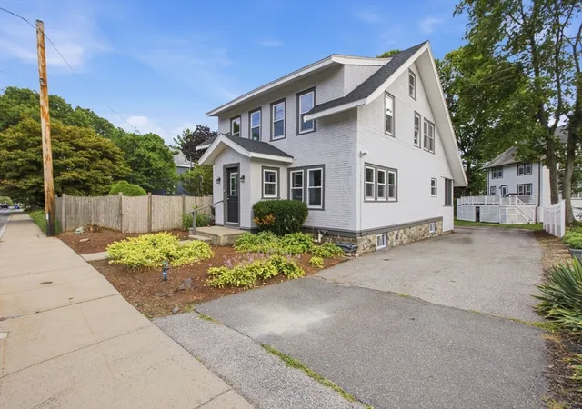 2nd image of 1174 Franklin St, Stoneham, MA 02180 | MLS# 73560329