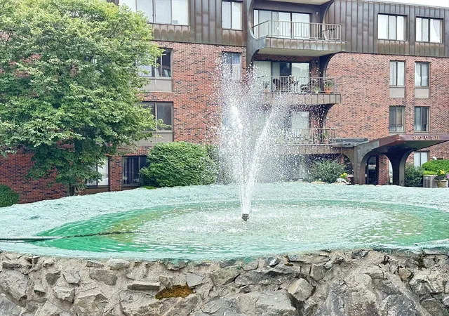 2nd image of 1006 Paradise Rd #4PN, Swampscott, MA 01907 | MLS# 73548072