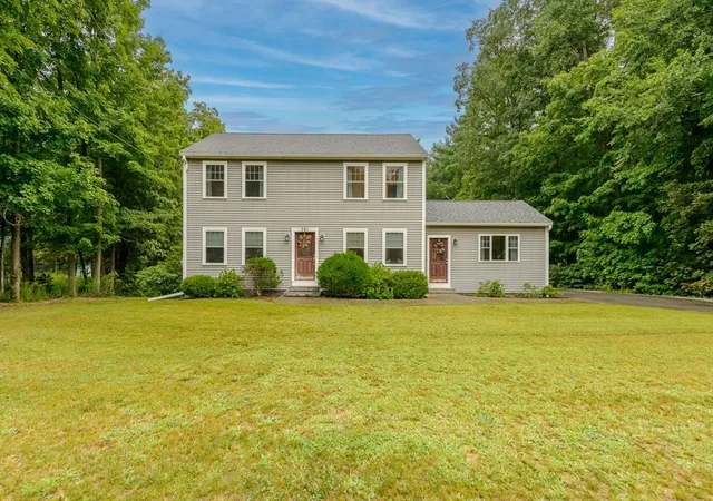 1st image of 391 Main St, West Townsend, MA 01474 | MLS# 73565569