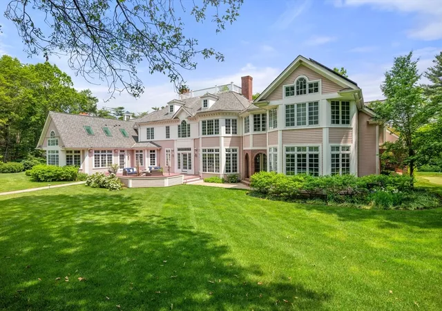 3rd image of 5 Hamlins Crossing, Dover, MA 02030 | MLS# 73523690