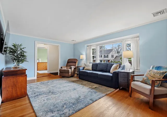 5th image of 6 Shaw Rd, Belmont, MA 02478 | MLS# 73488858