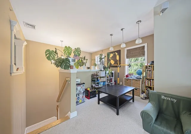 Listing Photo 5 - Condo for sale in building located at 222 Tamarack Ln, Abington, MA 02351 - Unit #222