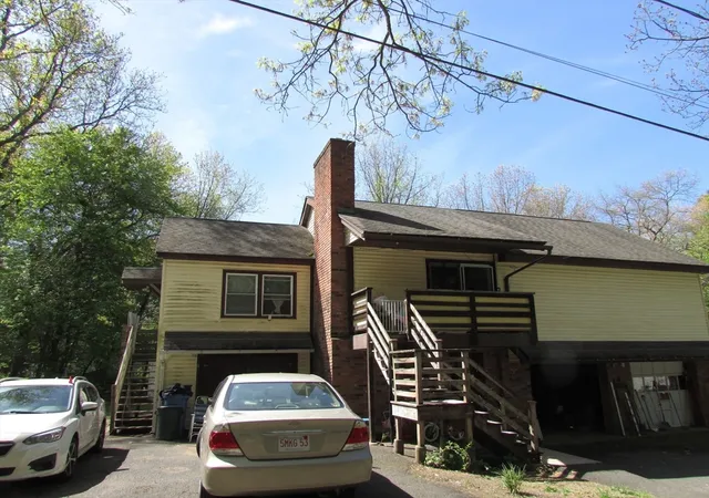 2nd image of 10 Bartlett St, South Hadley, MA 01075 | MLS# 73538807