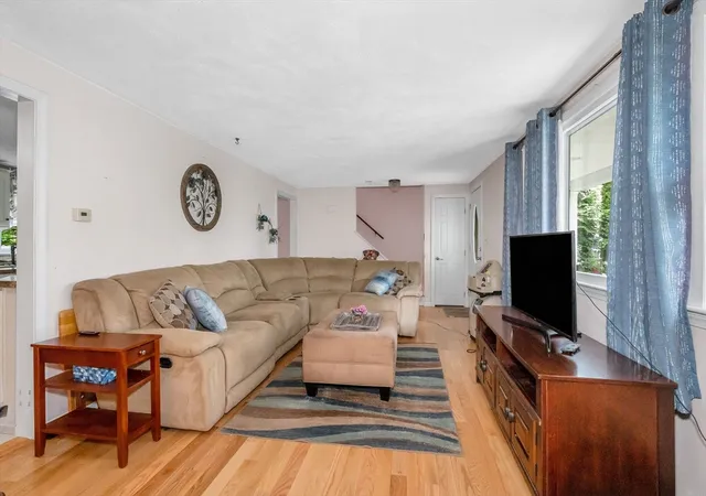 5th image of 18 South St, Billerica, MA 01821 | MLS# 73546498