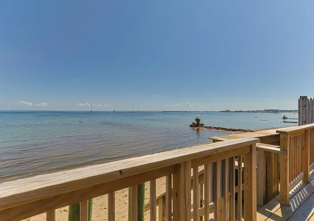 3rd image of 539 Commercial St, Provincetown, MA 02657