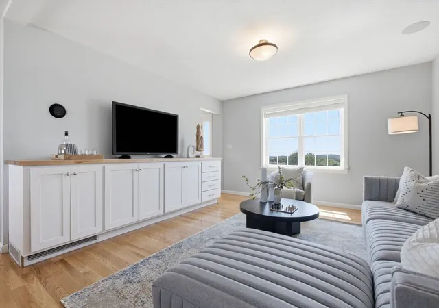 3rd image of 6 Pzegeo Circle, Peabody, MA 01960 | MLS# 73553557