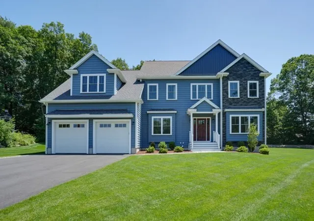 Homes for sale in Burlington, MA | 121 Lexington St, Burlington, MA 01803 | MLS# 73547498