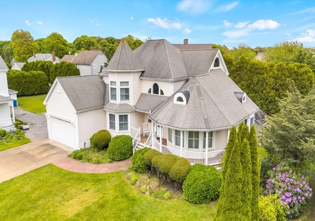Photo 1 of Single family home for sale at 276 Shore St, Falmouth, MA 02540 | MLS# 73473359 | Listing updated on 2026-10-01