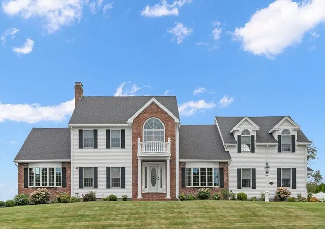 1st image of 14 Lakeview Ave, Danvers, MA 01923 | MLS# 73557603