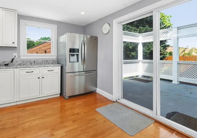 5th image of 142 Calvary Street, Waltham, MA 02453 | MLS# 73549888