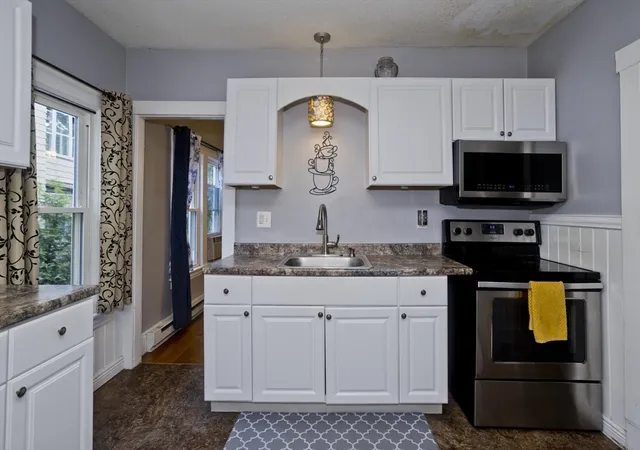 Photo 3 of Single family home for sale at 89 W Alvord St, Springfield, MA 01108 | MLS# 73562580 | Listing updated on 2026-09-11