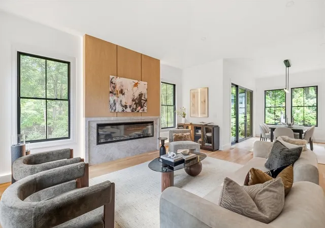 3rd image of 18 Rockland Street, Wellesley Hills, MA 02481 | MLS# 73542063